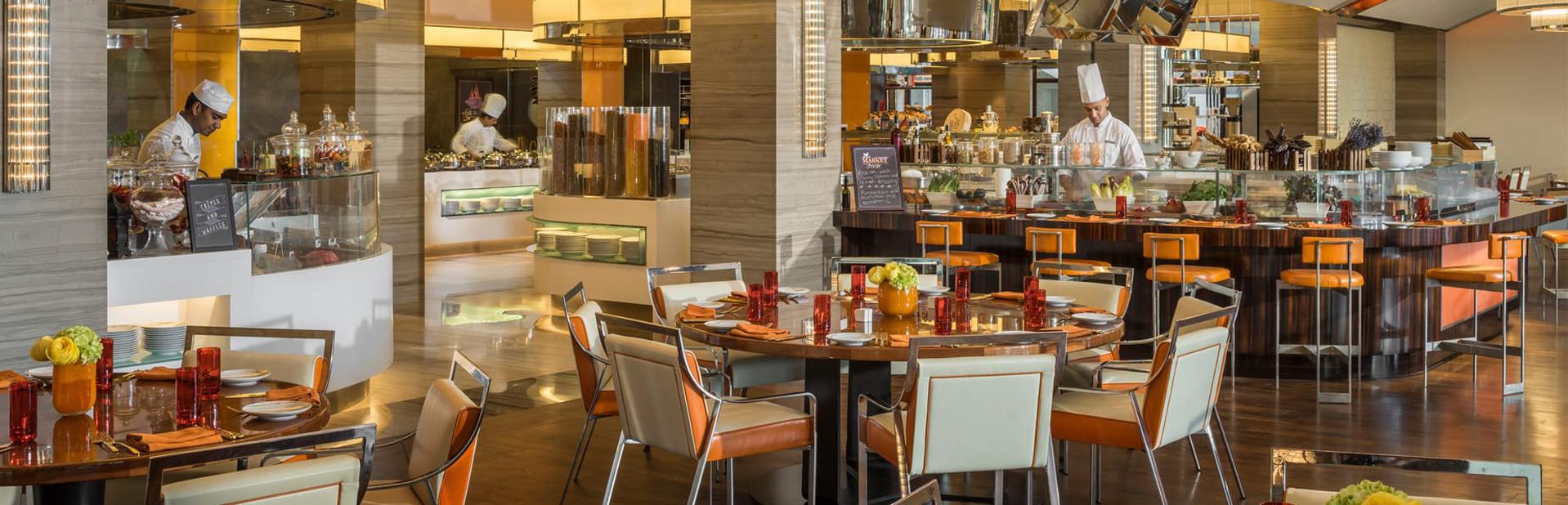Отель Four Seasons Resort Dubai at Jumeirah Beach в Дубай